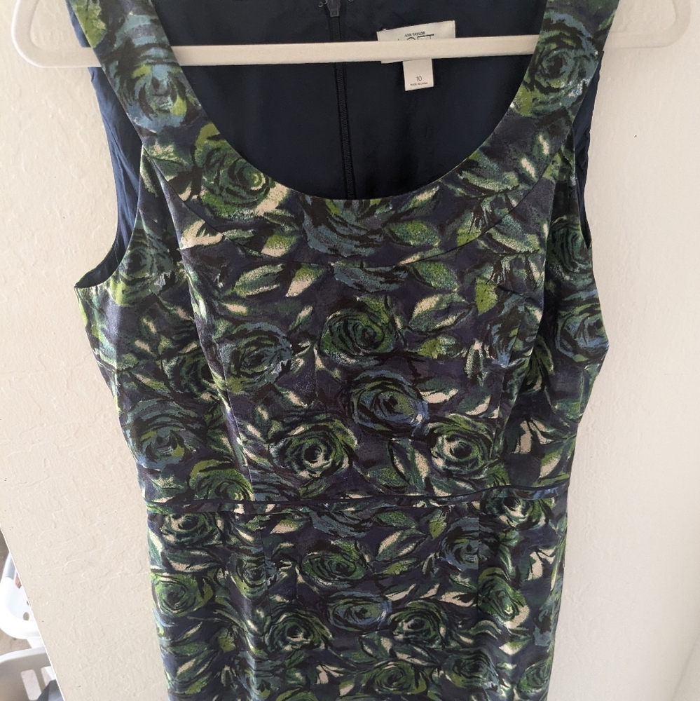 Ann Taylor LOFT Floral Brocade Sheath Dress | Size 10